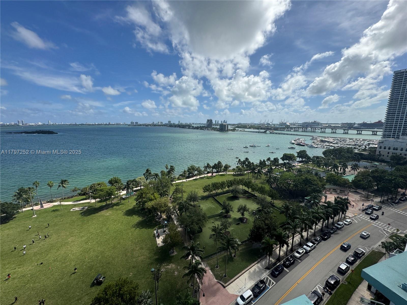 1900 N Bayshore Dr # 1401, Miami FL 33132