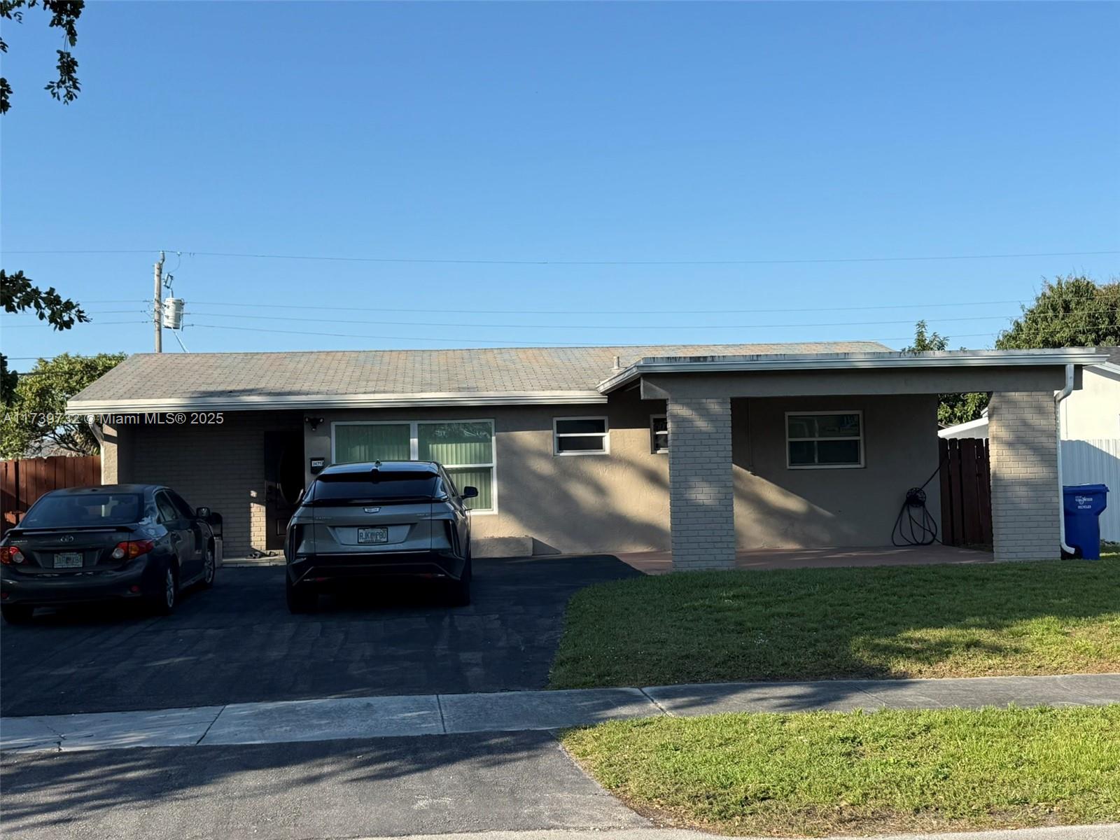 7471 Simms St, Hollywood FL 33024
