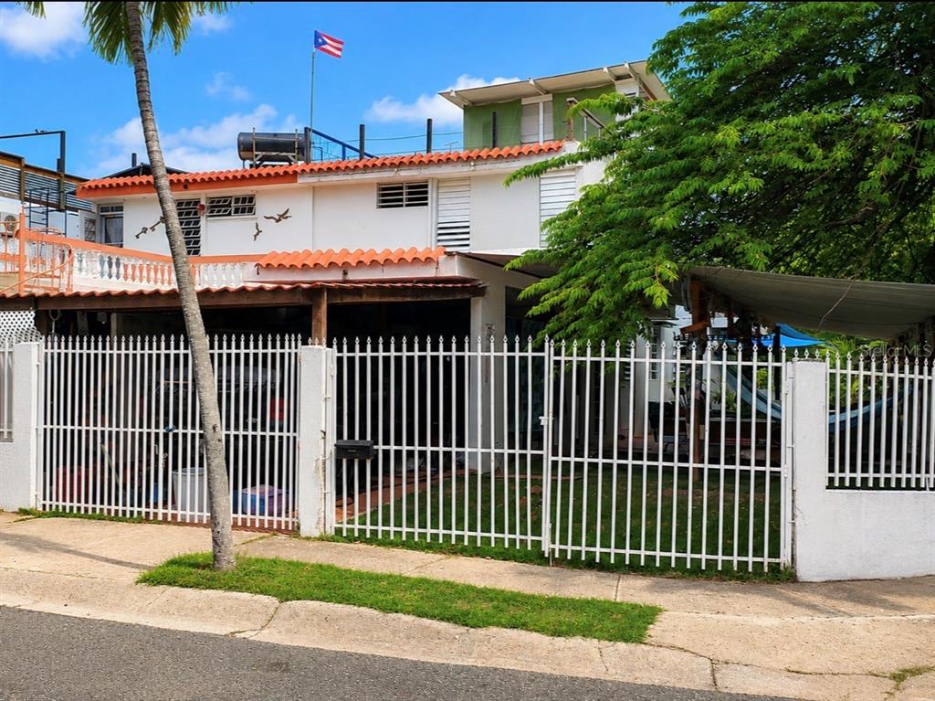 Calle #2 URB VISTA AZUL UNIT C-22
