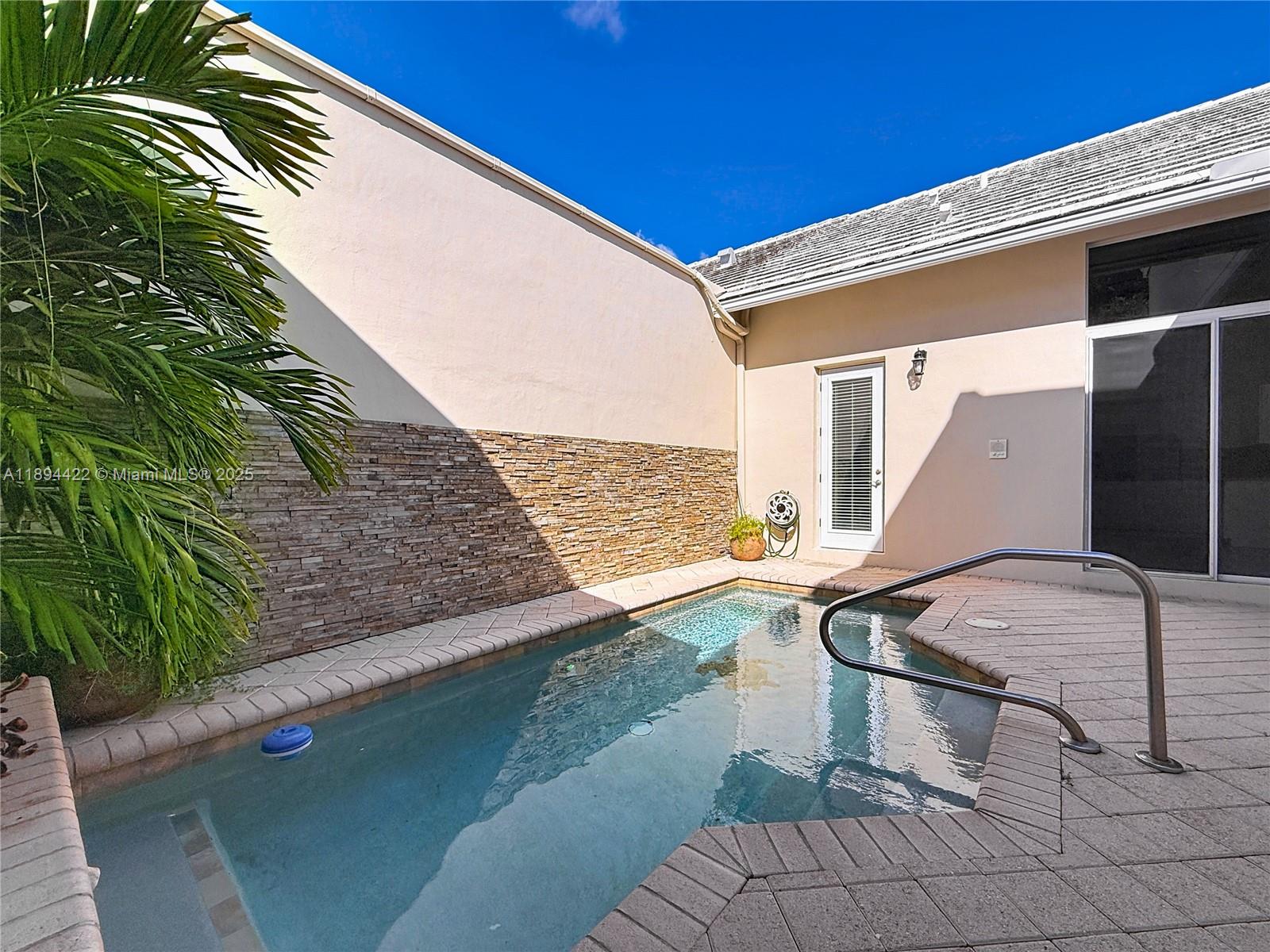 17330 Bermuda Village Dr, Boca Raton FL 33487