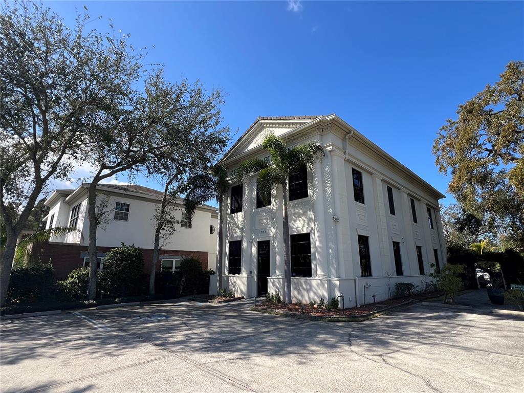 307 S WILLOW AVENUE UNIT 100
