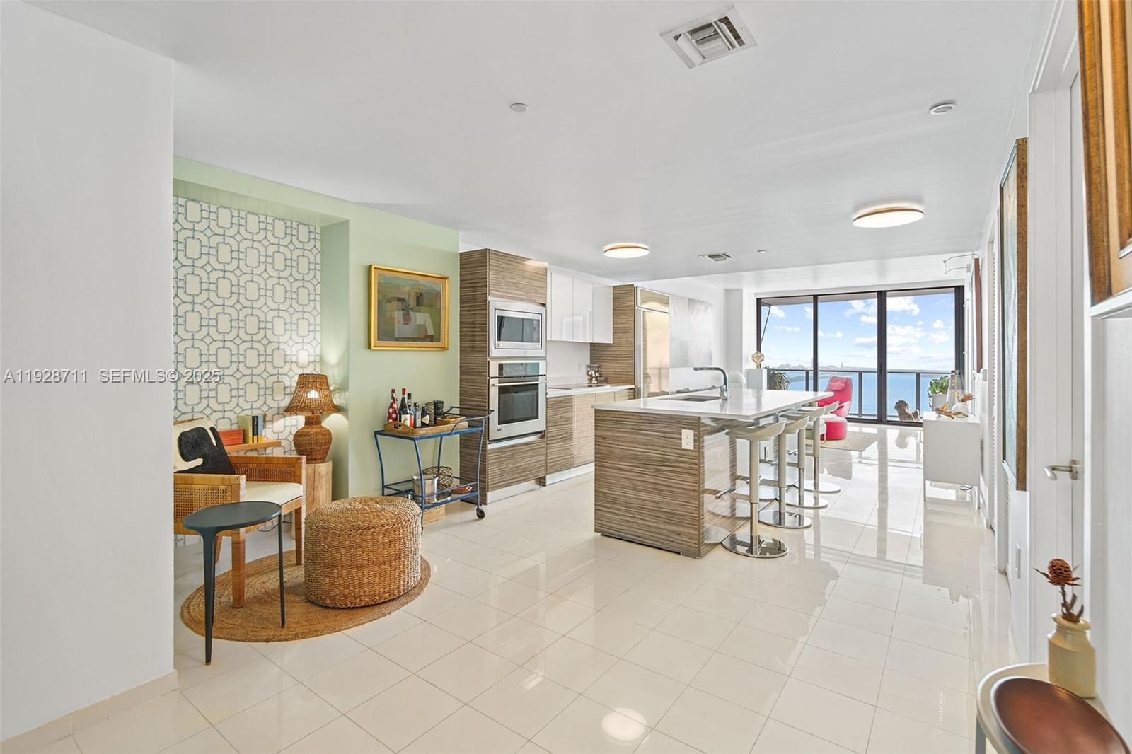 460 NE 28th St # 3904, Miami FL 33137