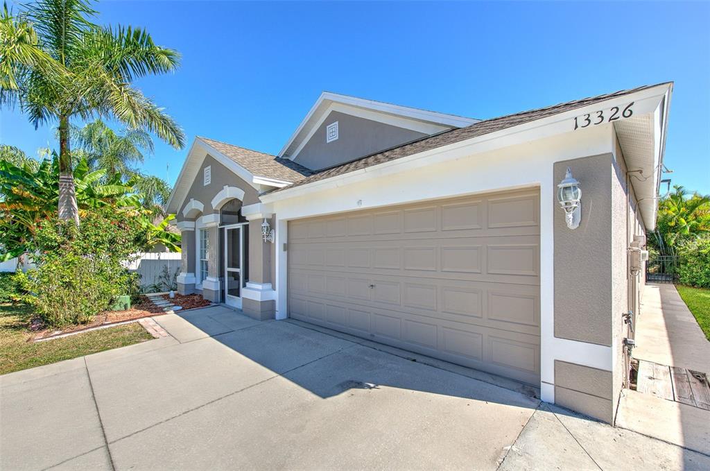 13326 EVENING SUNSET LANE, RIVERVIEW, FL — photo 3 of 30