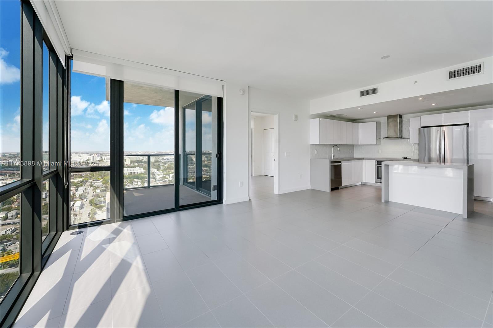 1600 NE 1st Ave # 2810, Miami FL 33132