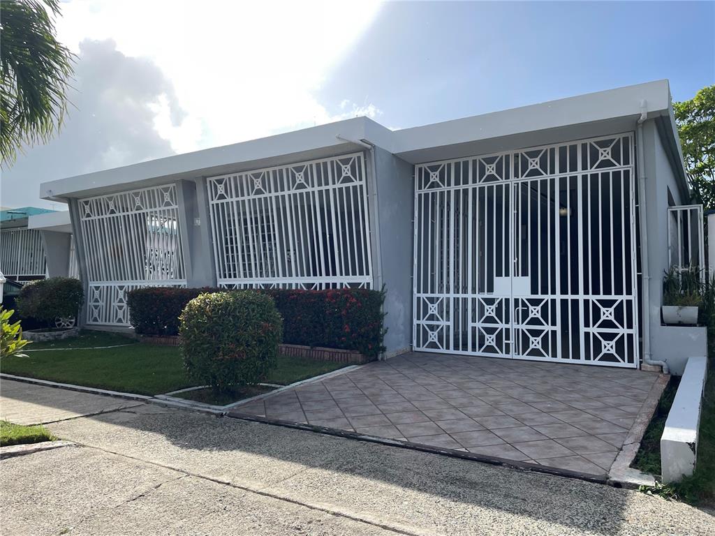 CALLE 206 COUNTRY CLUB