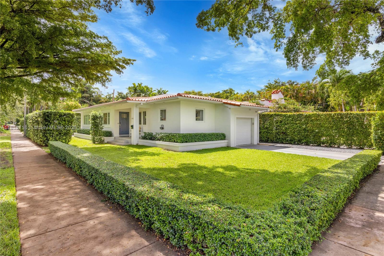 840 Algeria Ave, Coral Gables FL 33134