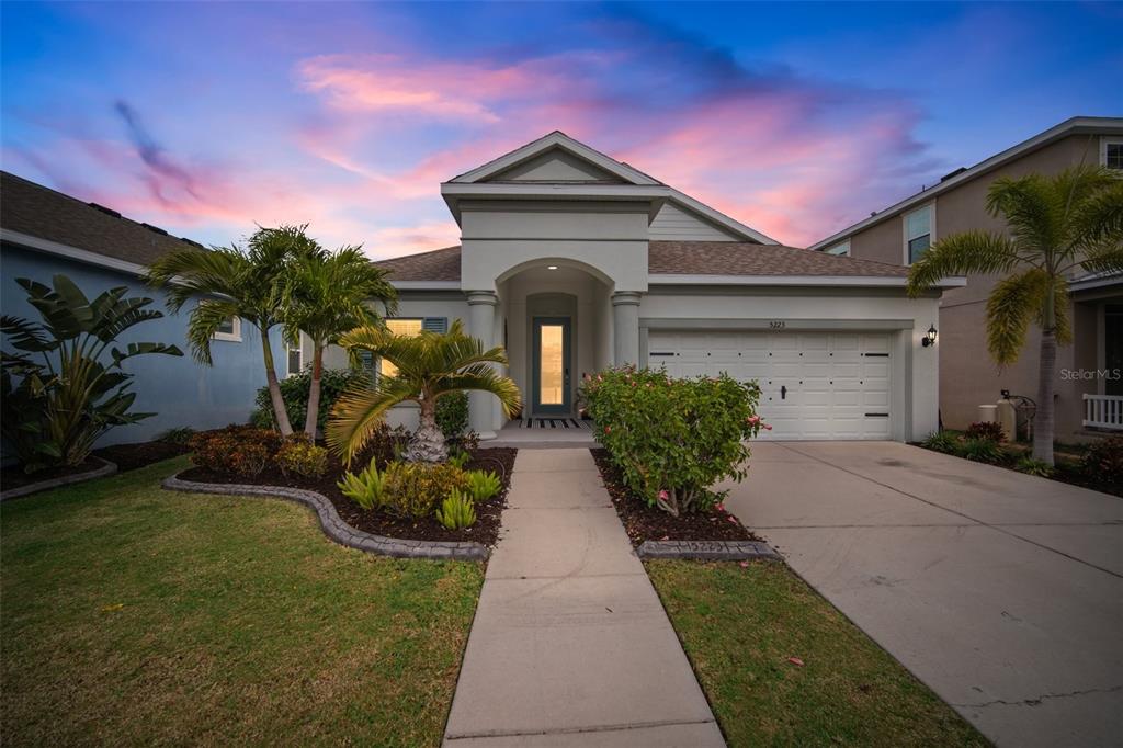 5223 ADMIRAL POINTE DRIVE