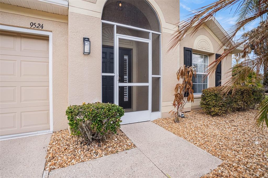 9524 ROLLING CIRCLE, SAN ANTONIO, FL — photo 3 of 30