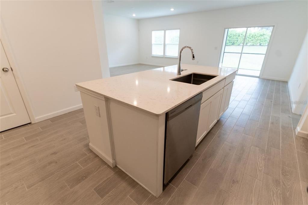 4501 NW 14TH LOOP, OCALA, FL — photo 4 of 22