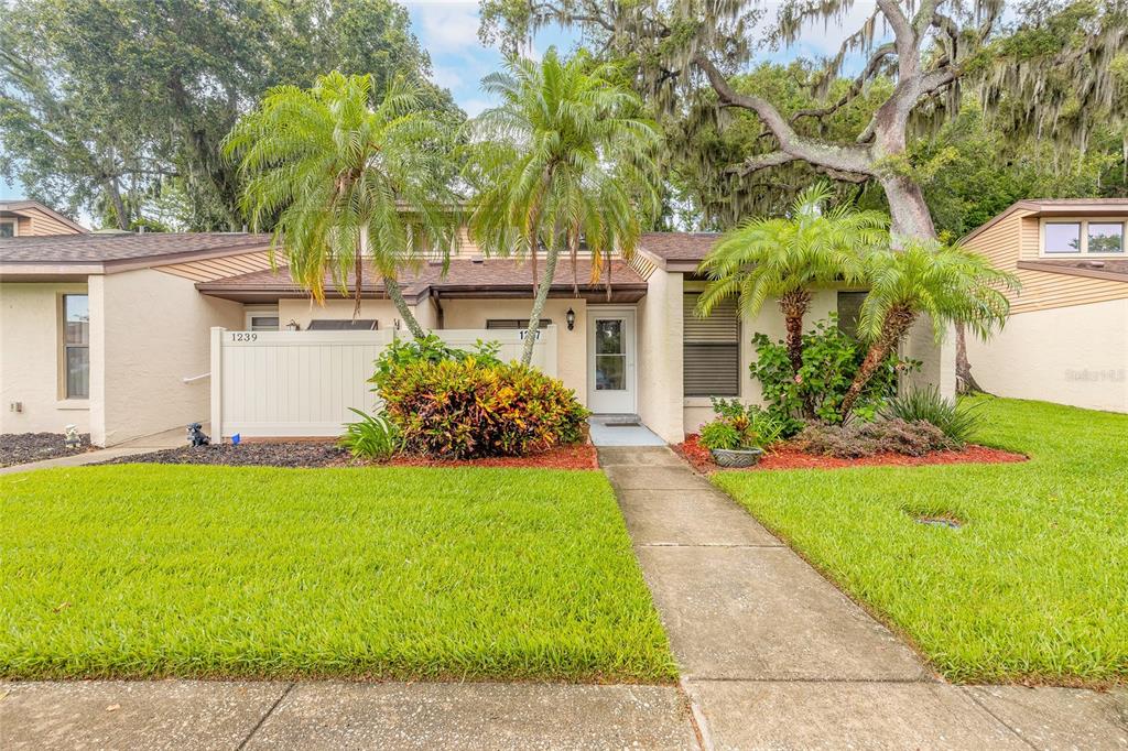1237 CHARTER OAKS CIRCLE