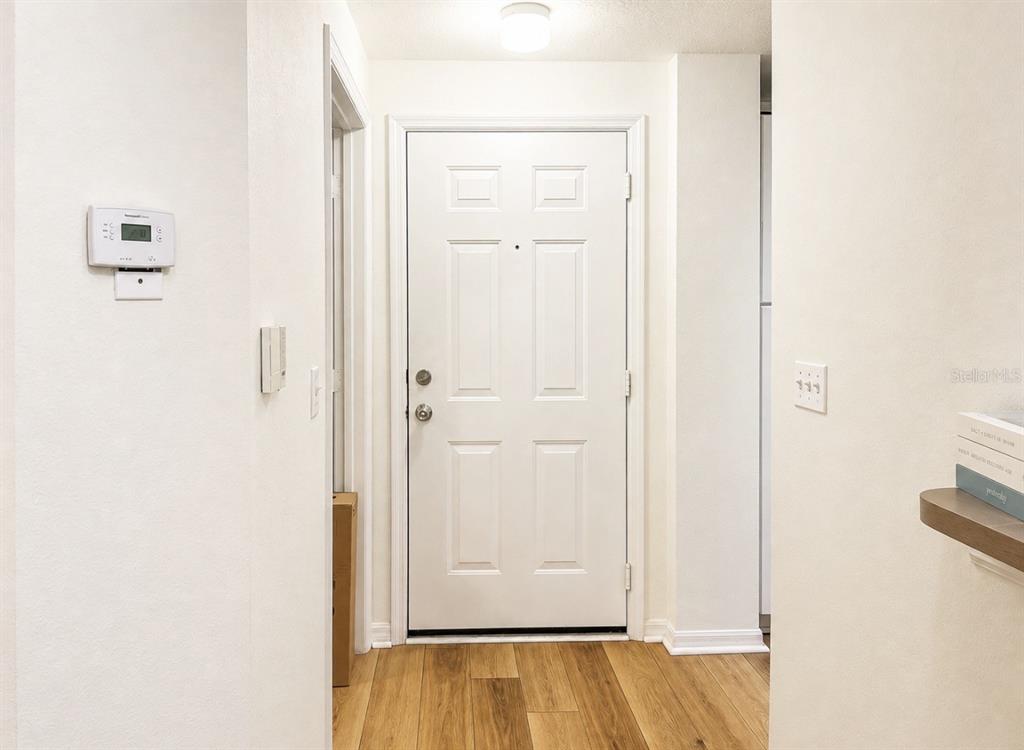 5572 METROWEST BLVD UNIT 203, ORLANDO, FL — photo 4 of 19