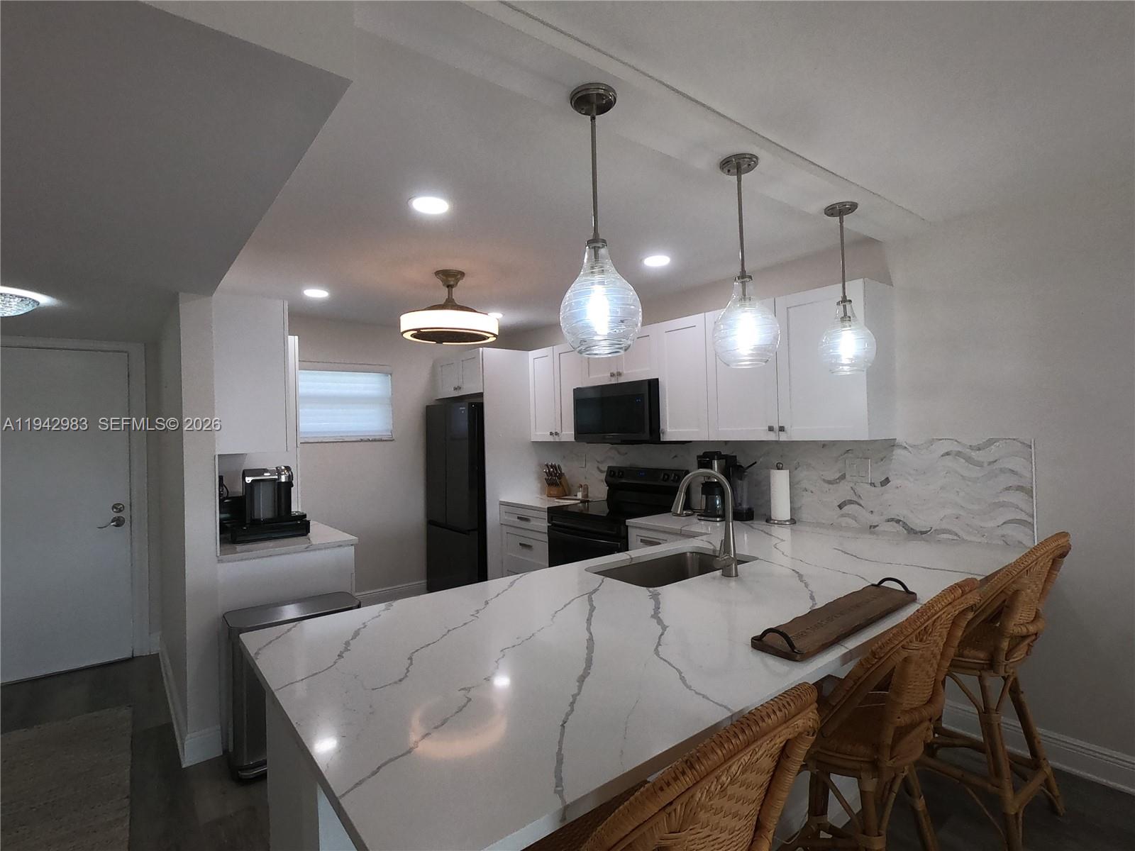 3930 Inverrary Blvd # D, Lauderhill FL 33319