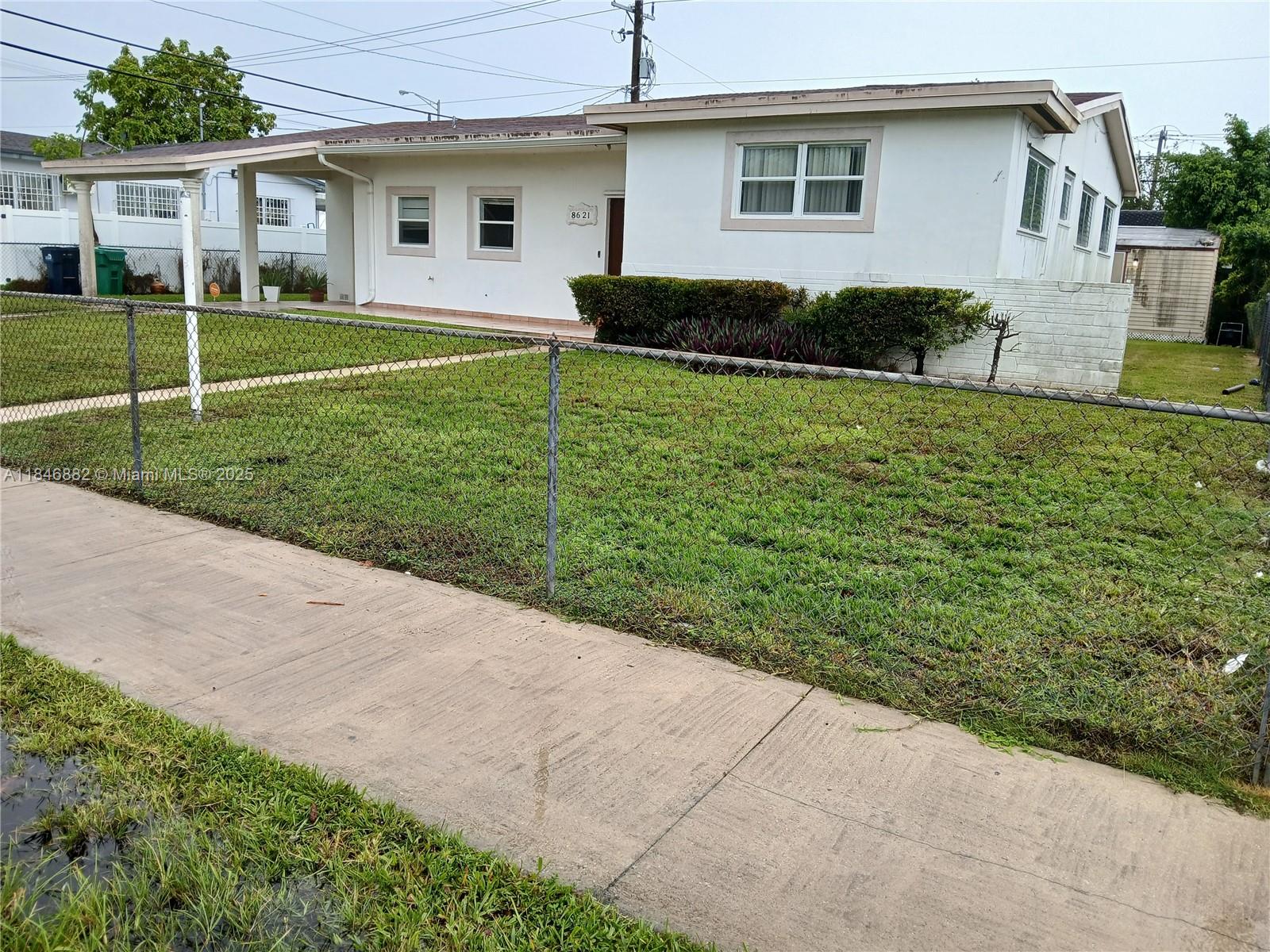 8621 SW 16th Ter, Miami FL 33155