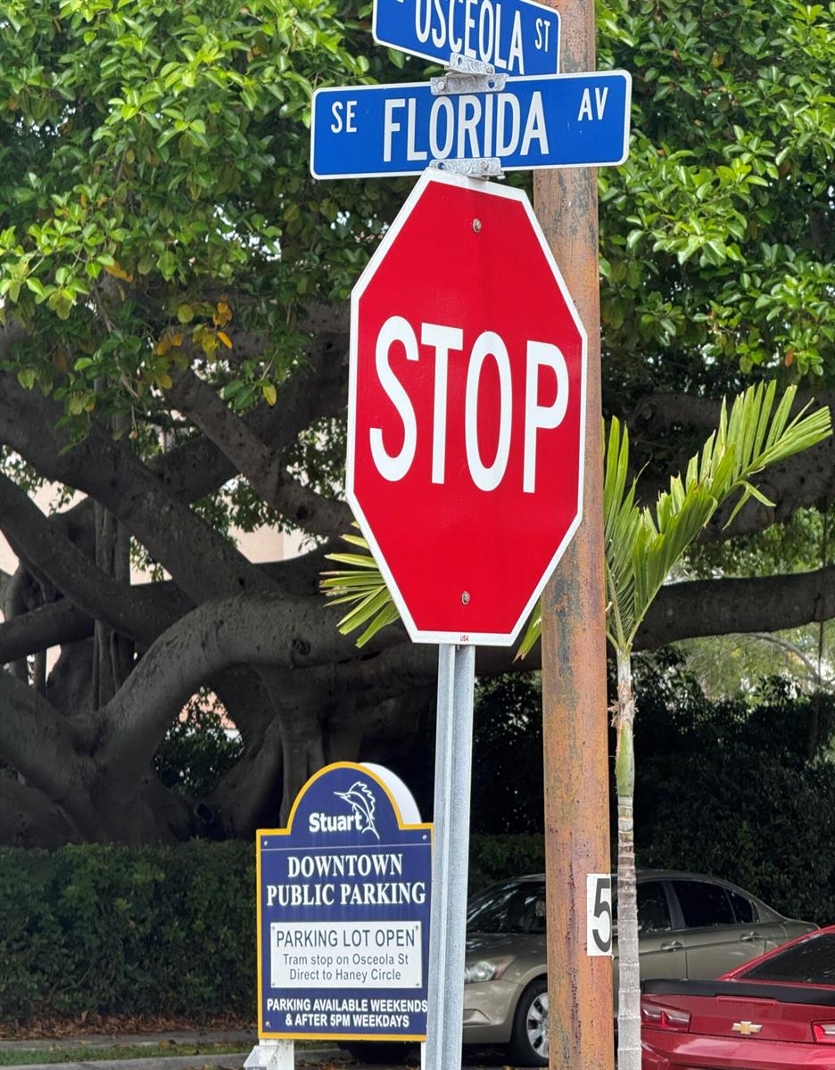 A stop sign stands at the intersection of Osceola Street and SE Florida Avenue — 218 SE Osceola Street, Stuart FL 34994, STUART, FL