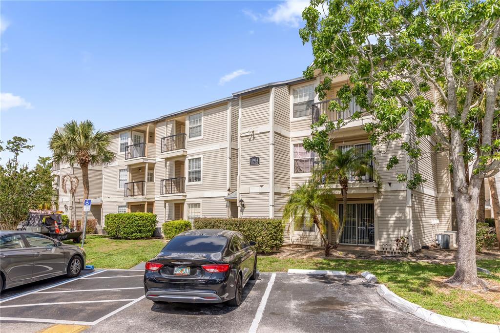 1964 LAKE ATRIUMS CIRCLE UNIT 170