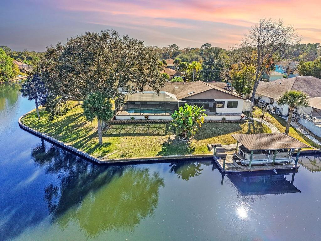 21 COMET COURT