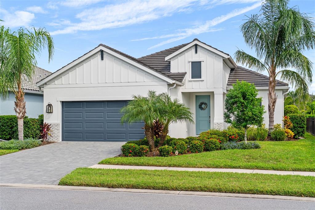 2720 BUTTERFLY JASMINE TRAIL