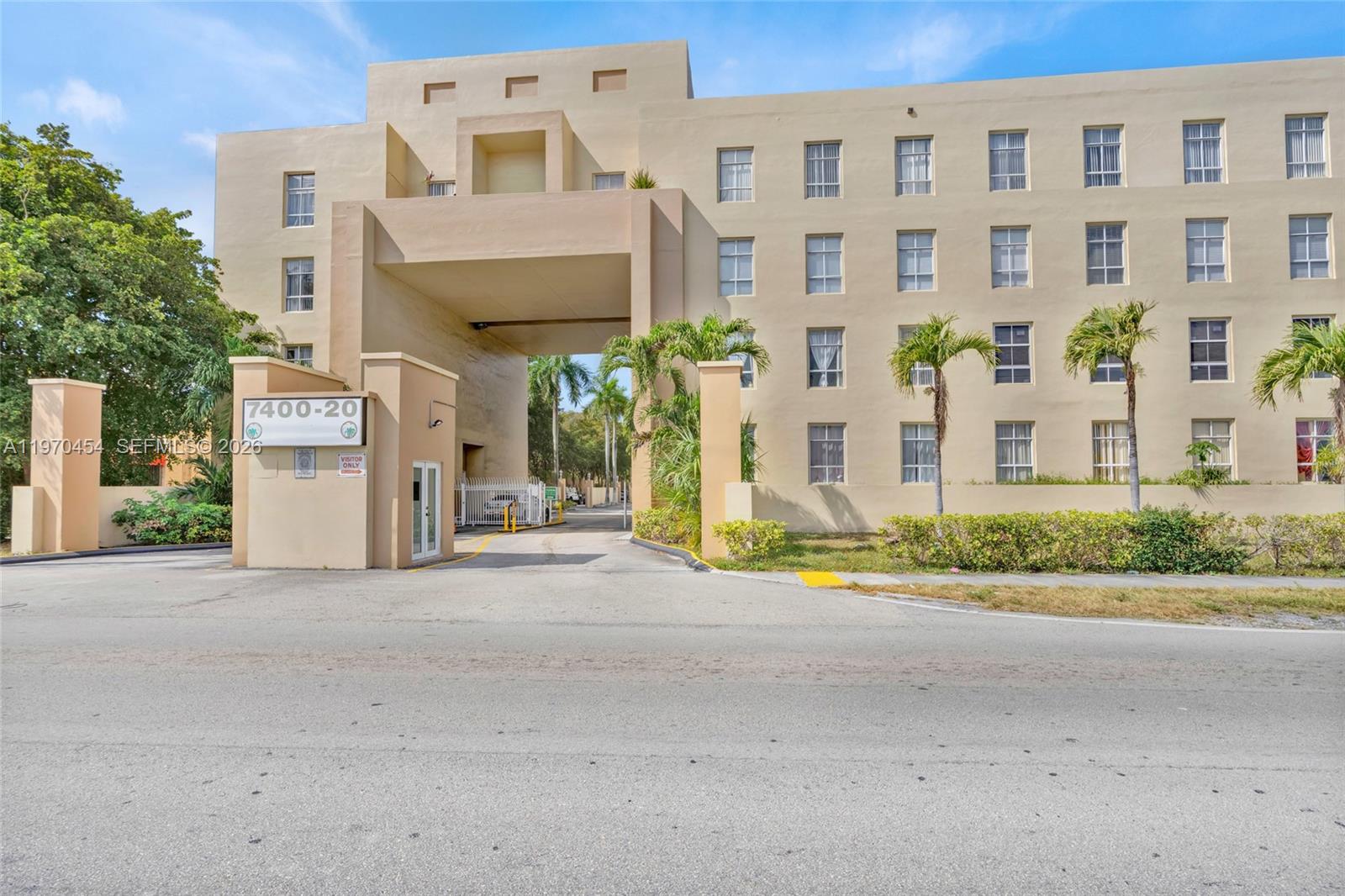 7400 W 20th Ave # 402, Hialeah FL 33016