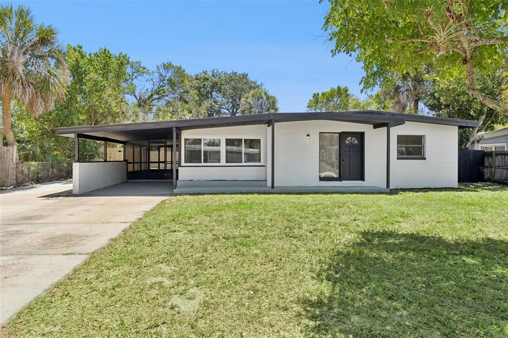 1465 HILLCREST DRIVE