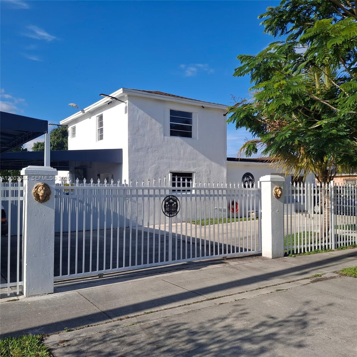 12215 SW 217th St, Miami FL 33170