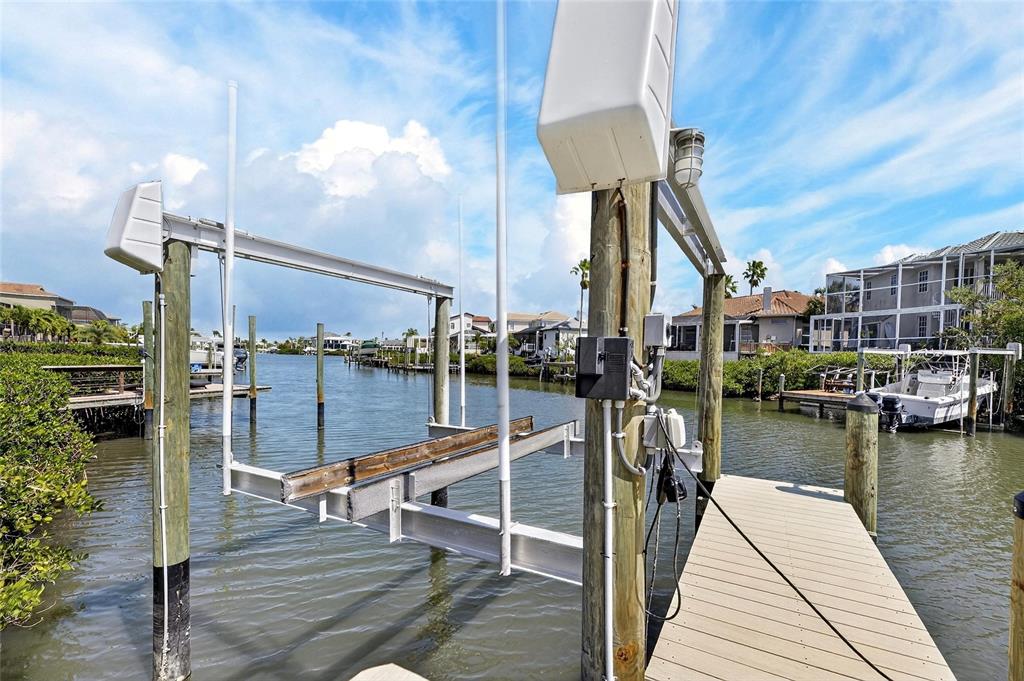 6107 MARBELLA BOULEVARD, APOLLO BEACH, FL — photo 4 of 30