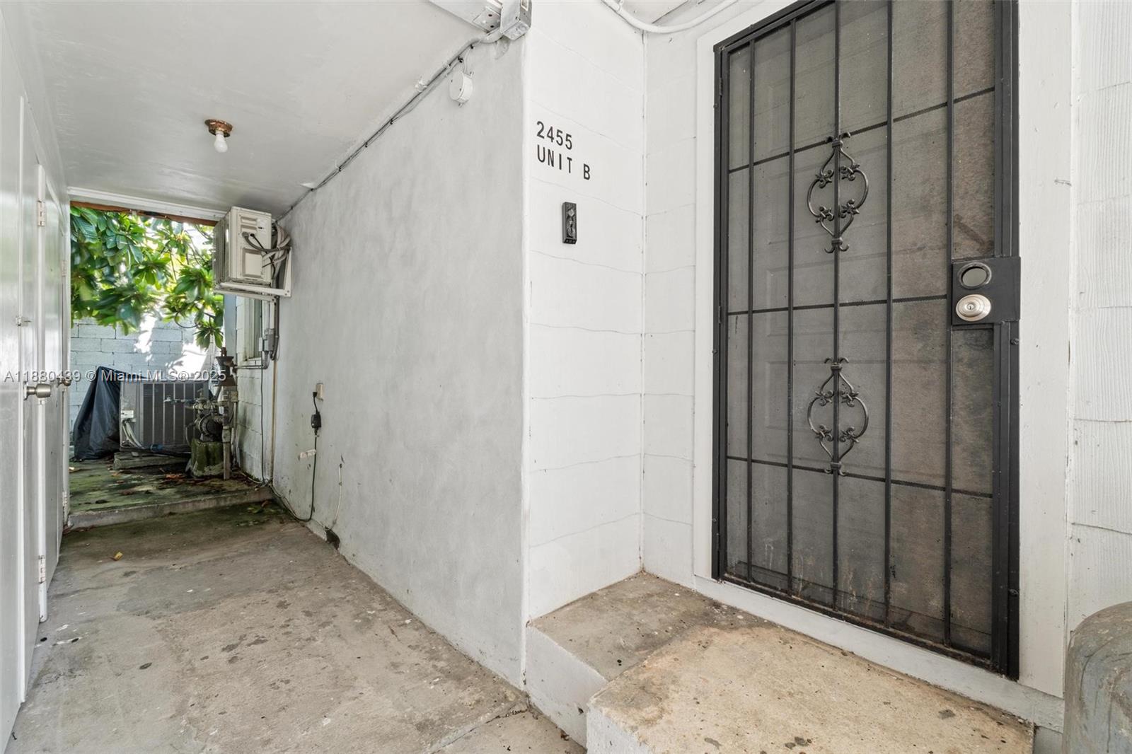 2453 SW 17th St # 2, Miami FL 33145