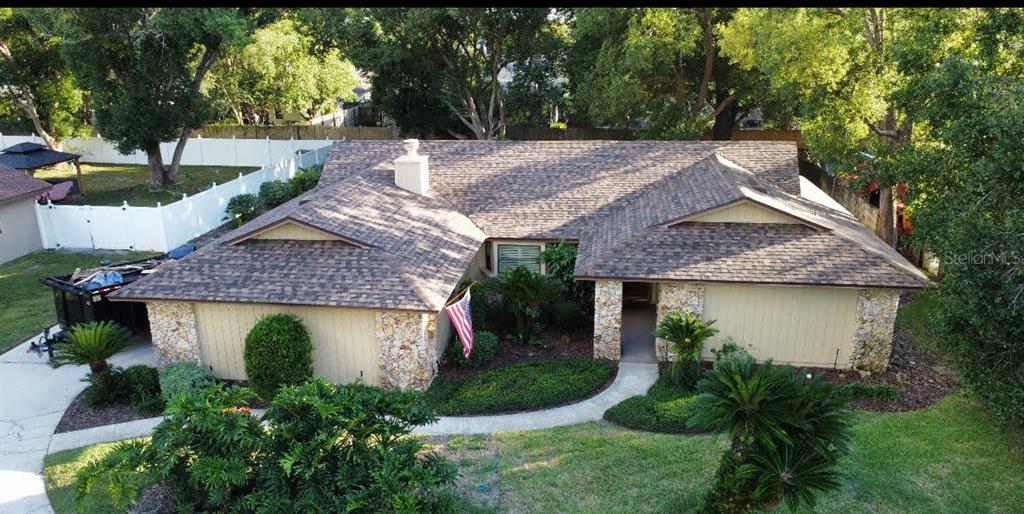 290 QUEENSBERRY COURT