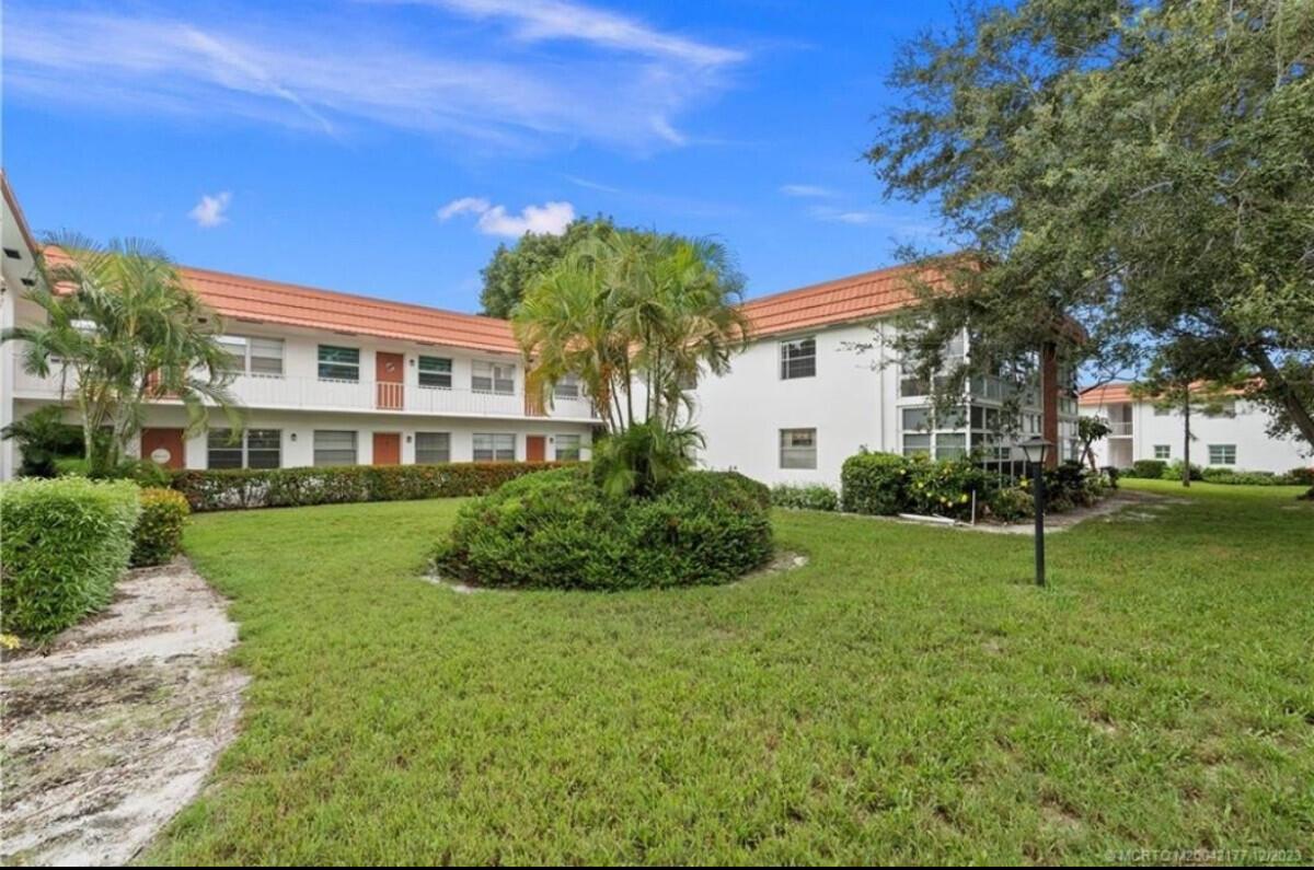 2600 SE Ocean Boulevard # B7, Stuart FL 34996