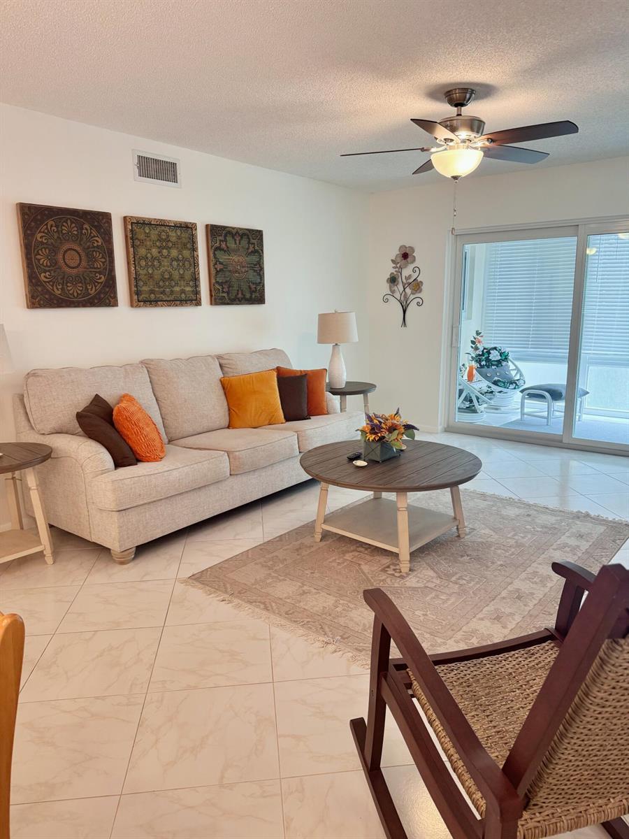 2950 SE Ocean Boulevard # 6, Stuart FL 34996