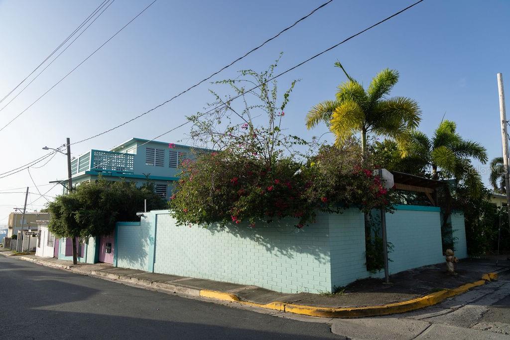 220 CALLE PRUDENCIO QUIÑONES