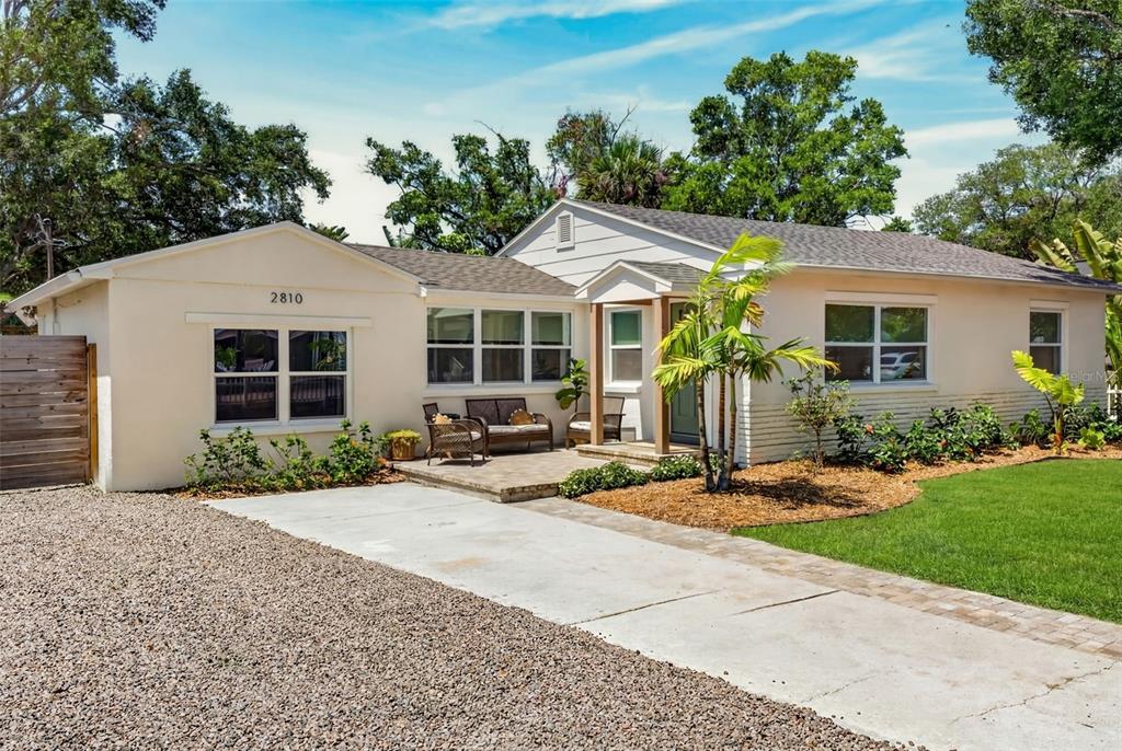2810 SANDERS DRIVE