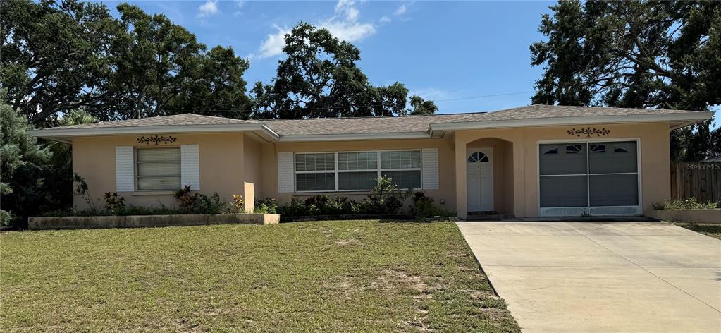 935 HILLWOOD DRIVE