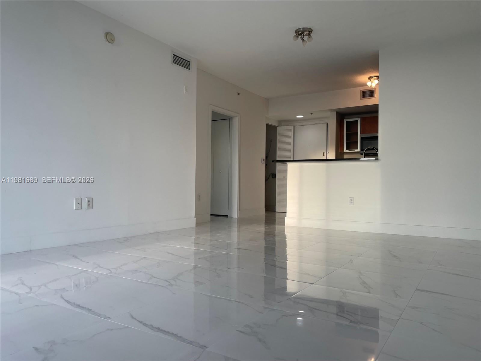 2775 NE 187th St # 607, Aventura FL 33180