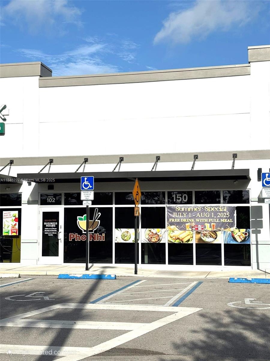 PEMBROKE PINES, FL — photo 2 of 30