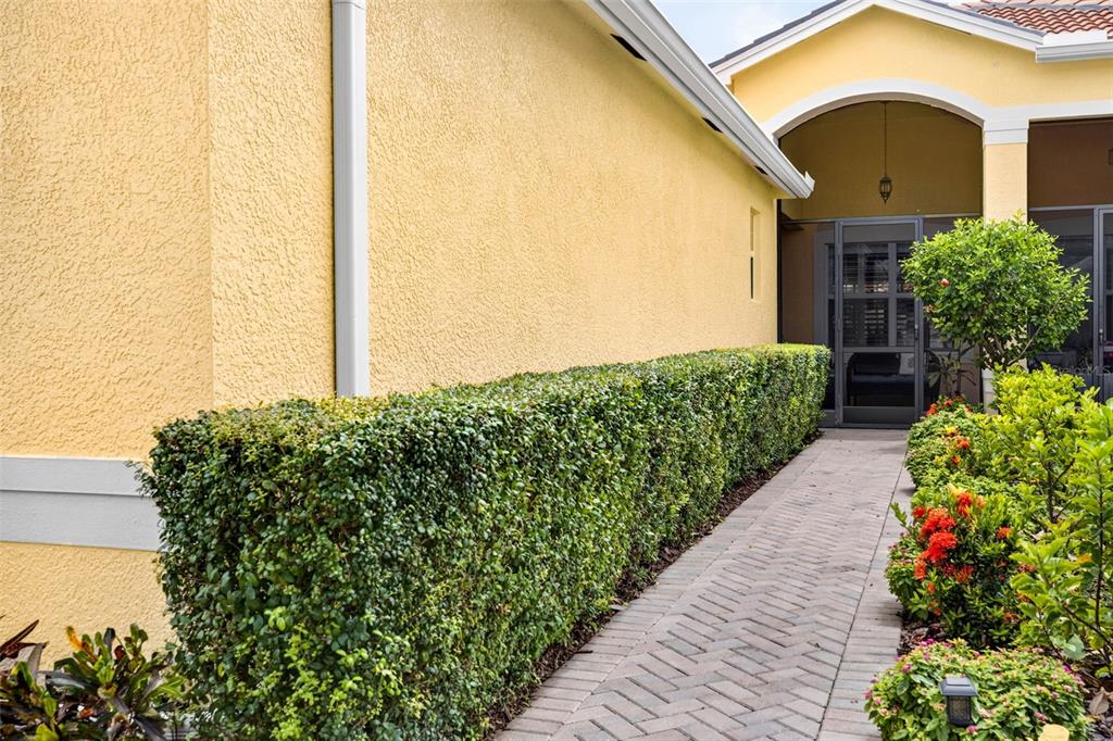 16227 AMETHYST KEY DRIVE, WIMAUMA, FL — photo 2 of 30