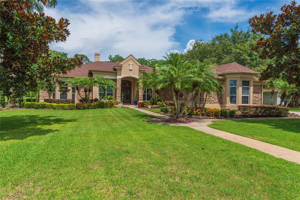 911 PINE LAKE DRIVE