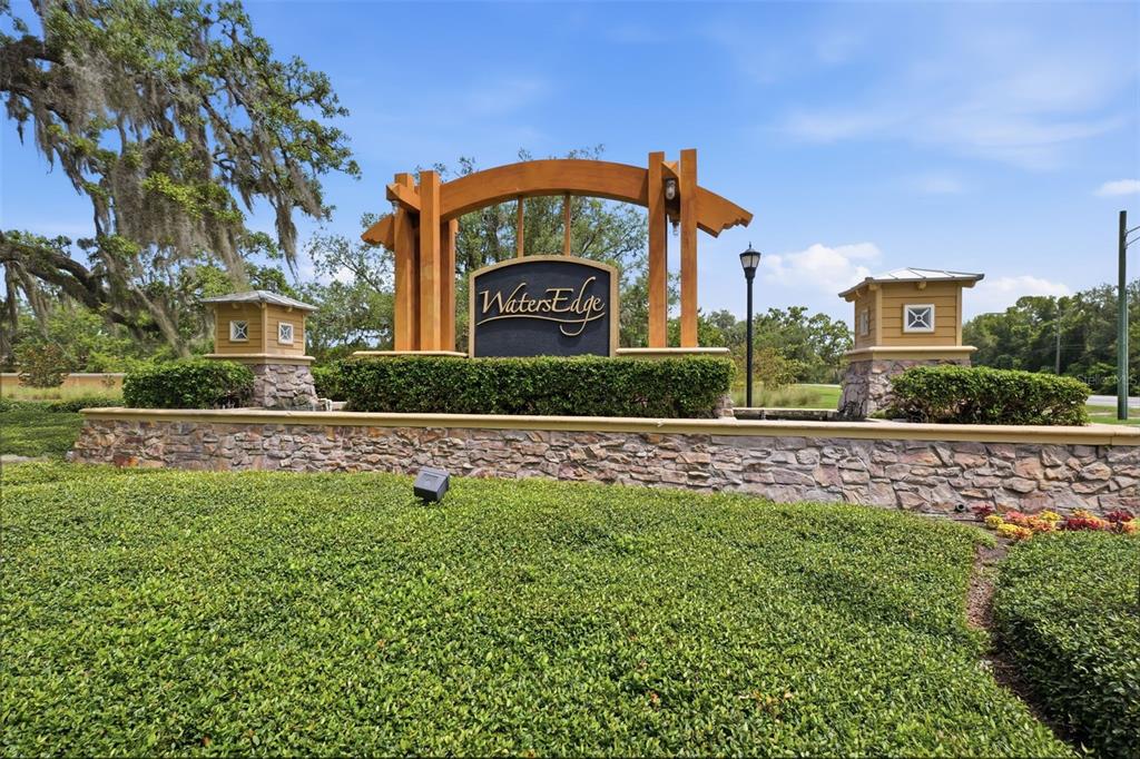 9240 CREEDMOOR LANE