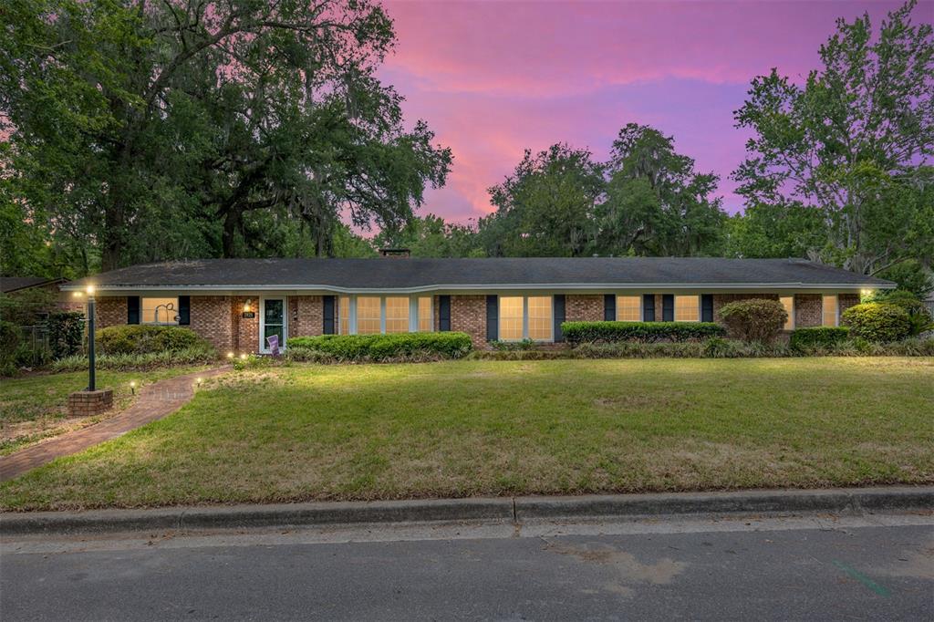 2821 NW 12TH PLACE