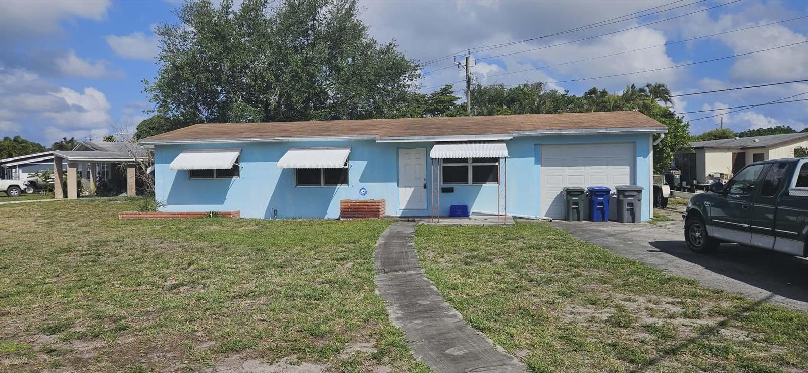 860 W Jasmine Drive, Lake Park FL 33403