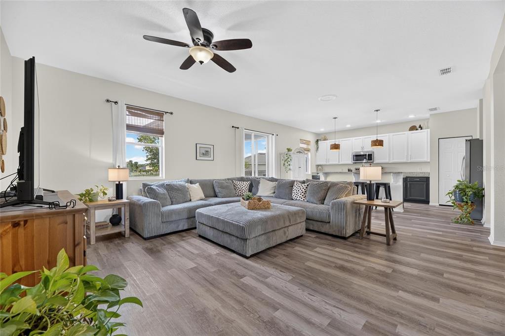 203 STAR SHELL DRIVE, APOLLO BEACH, FL — photo 2 of 30