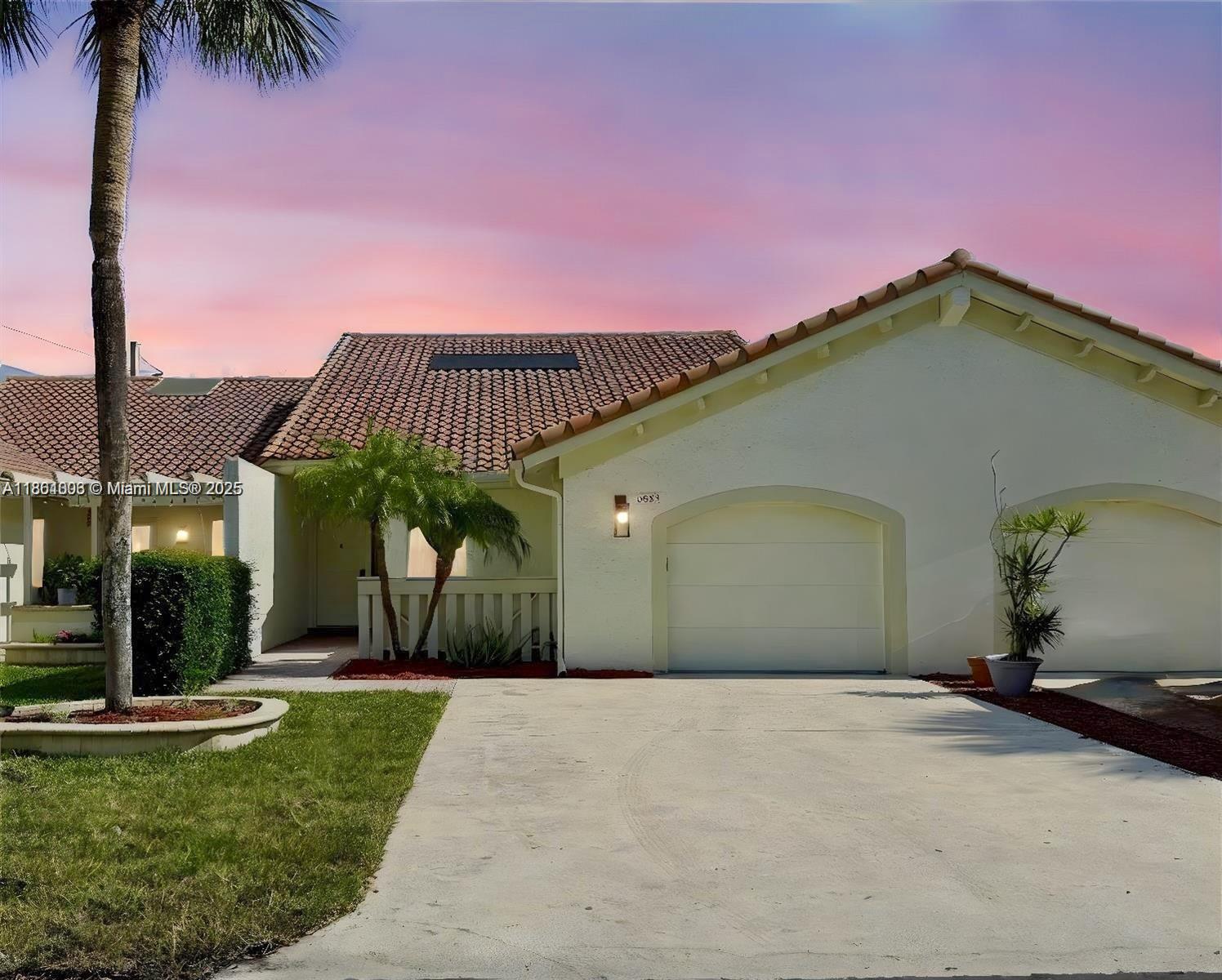 6953 Barbarossa St, Boca Raton FL 33433