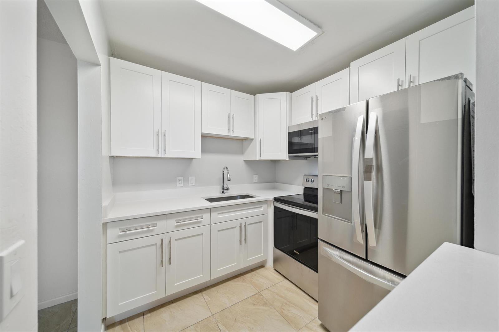 114 Northampton F # 114, West Palm Beach FL 33417