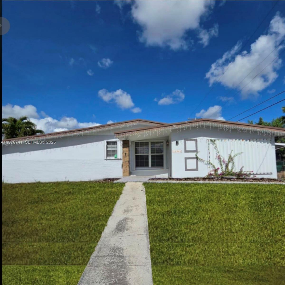 11941 SW 175th St, Miami FL 33177