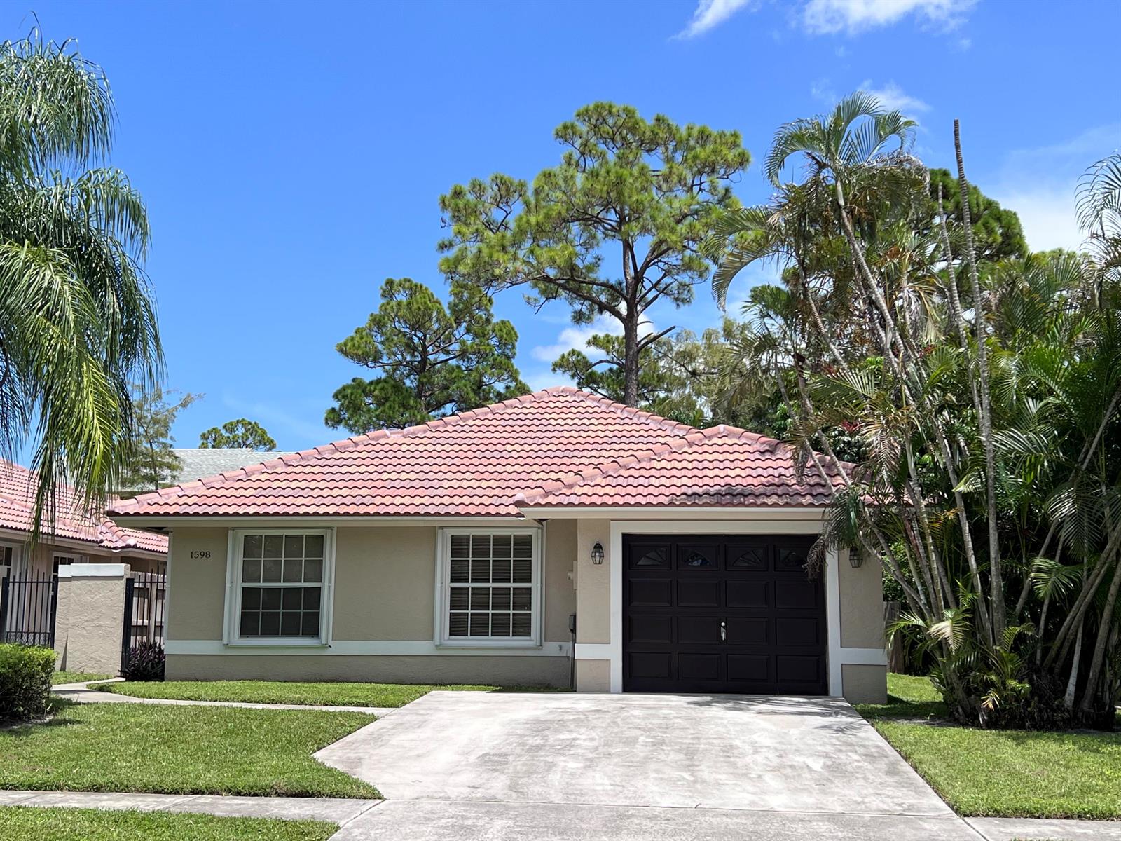 1598 Hawthorne Place, Wellington FL 33414