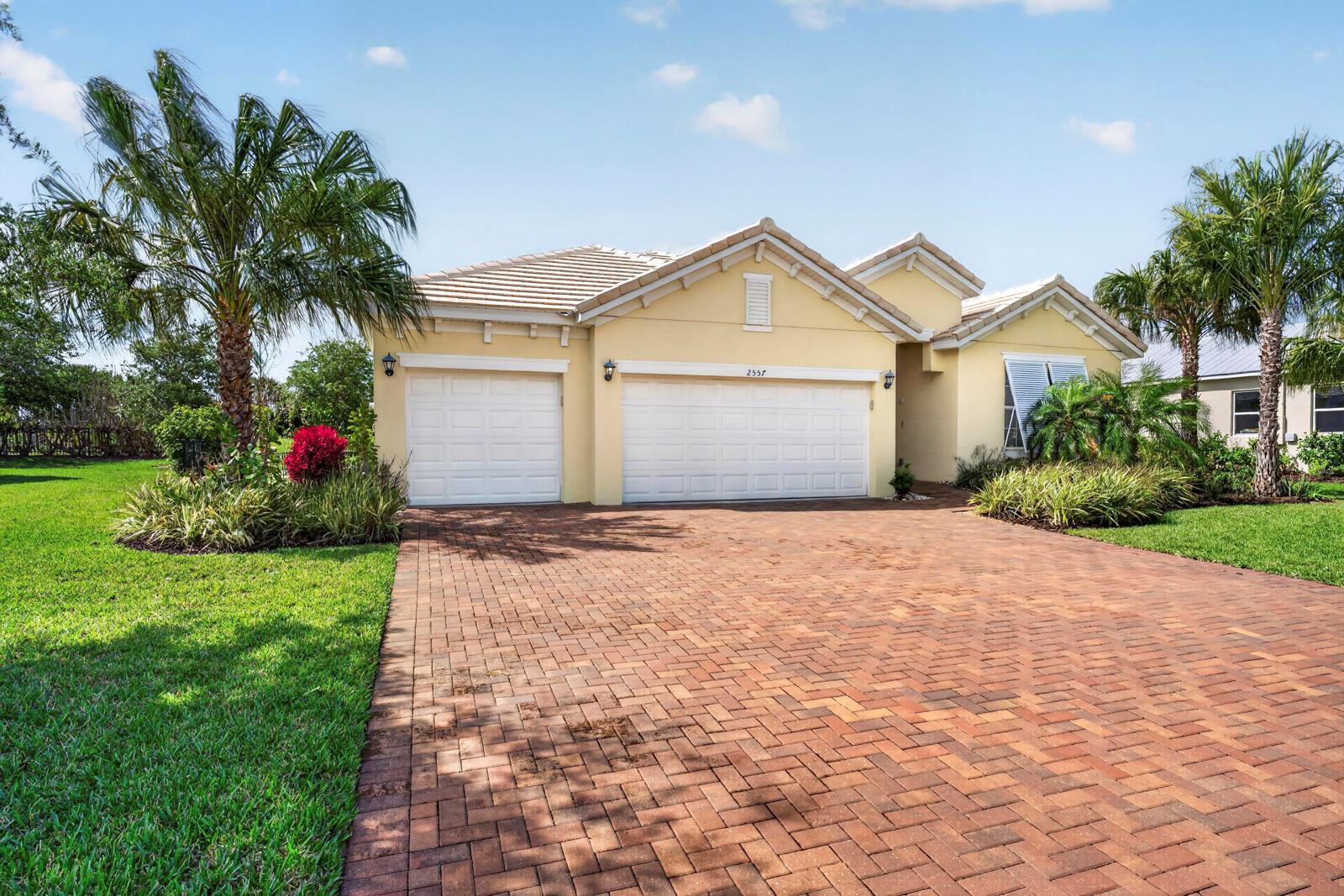 Front View — VERO BEACH, FL