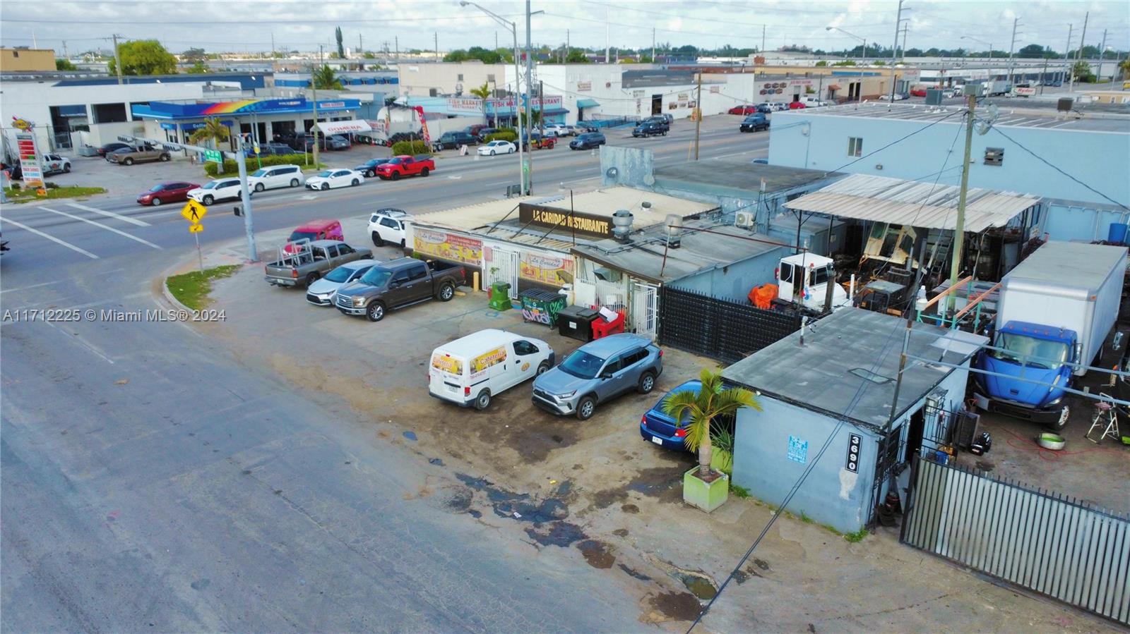 3690 NW 54 ST, Miami FL 33142
