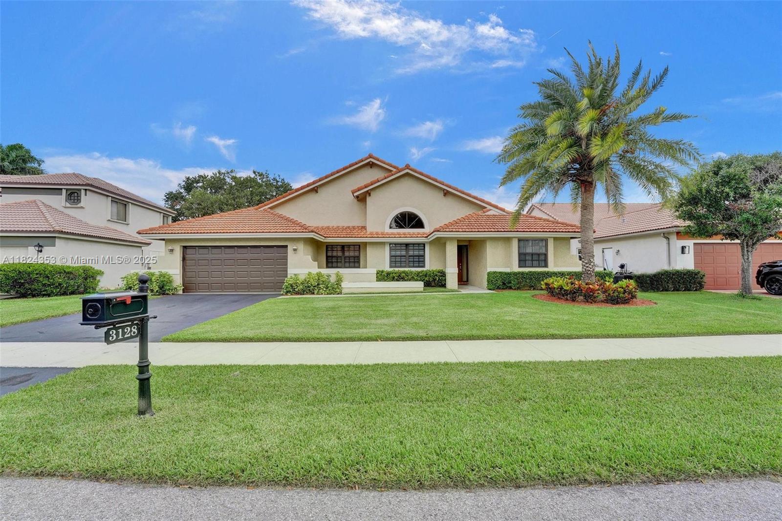 3128 Peachtree Cir, Davie FL 33328