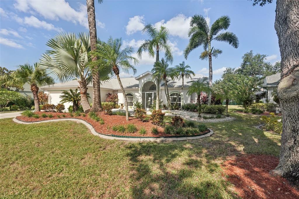 3817 GARDEN LAKES ESTATES DRIVE