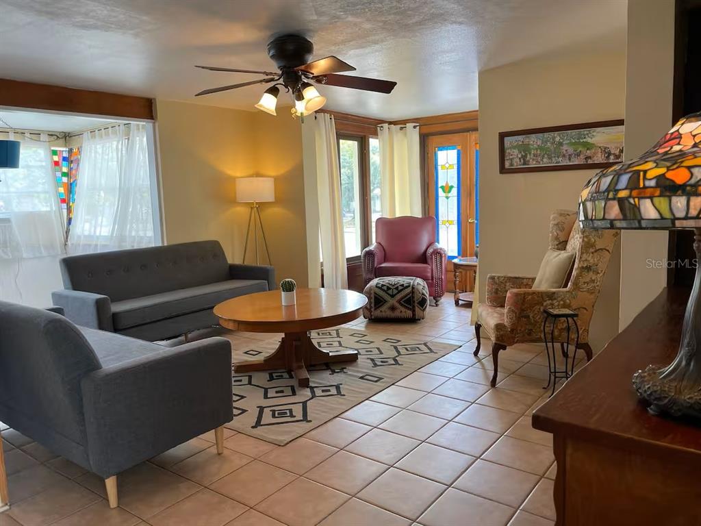1064 BROADWAY, DUNEDIN, FL — photo 4 of 21