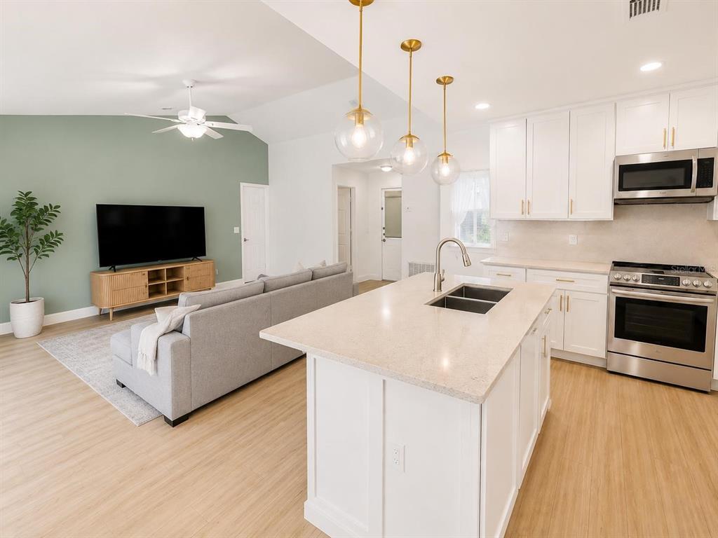 338 MANTIS LOOP, APOPKA, FL — photo 4 of 10